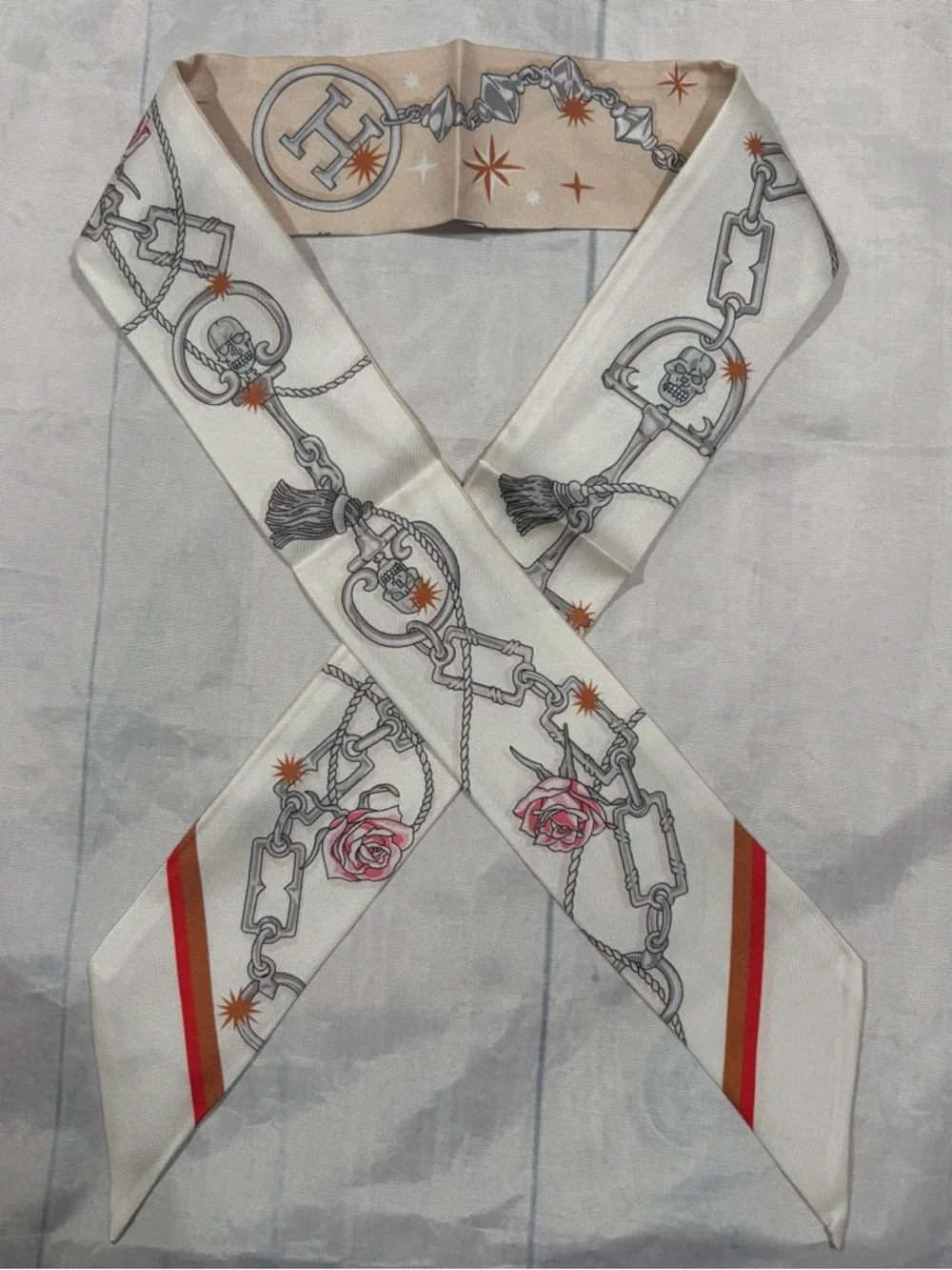 Hermes Twilly Silk Scarf Beige Orange Horseshoe Chain Ribbon Wrap - Picture 3 of 4